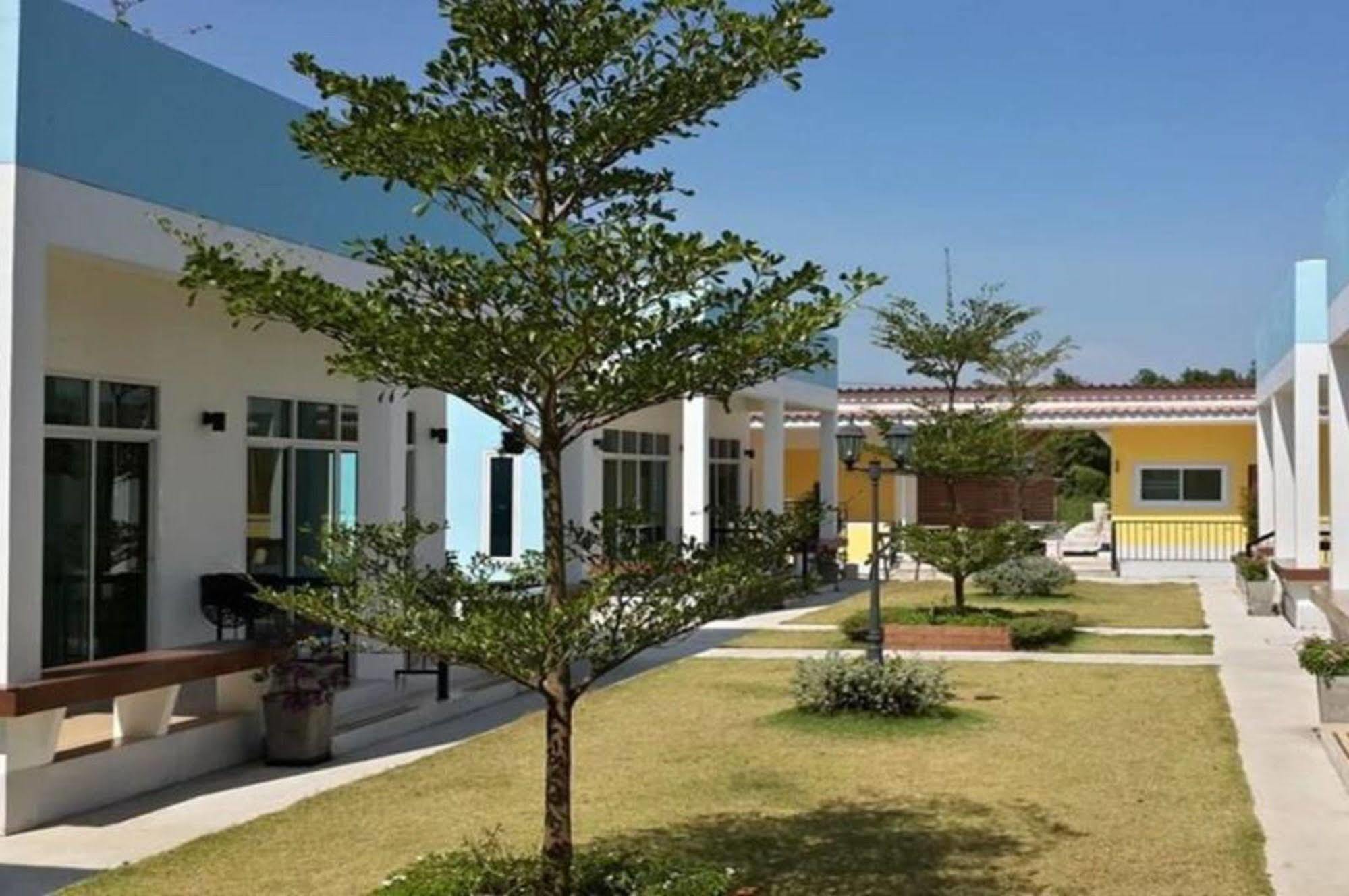 צ'נטאבורי The Cube Resort מראה חיצוני תמונה